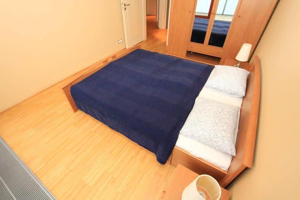 Luxury Apartment River Diamond Residence 布拉格 外观 照片