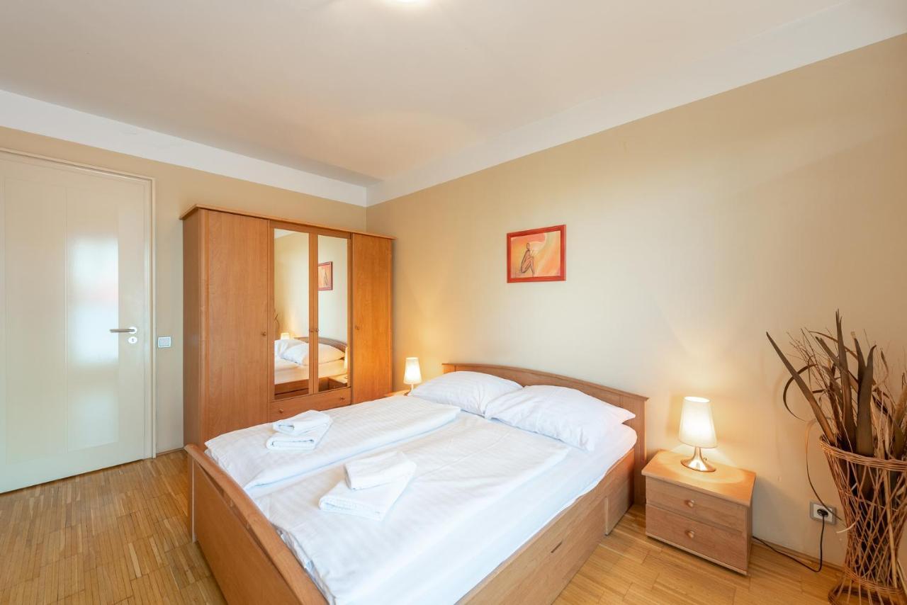 Luxury Apartment River Diamond Residence 布拉格 外观 照片