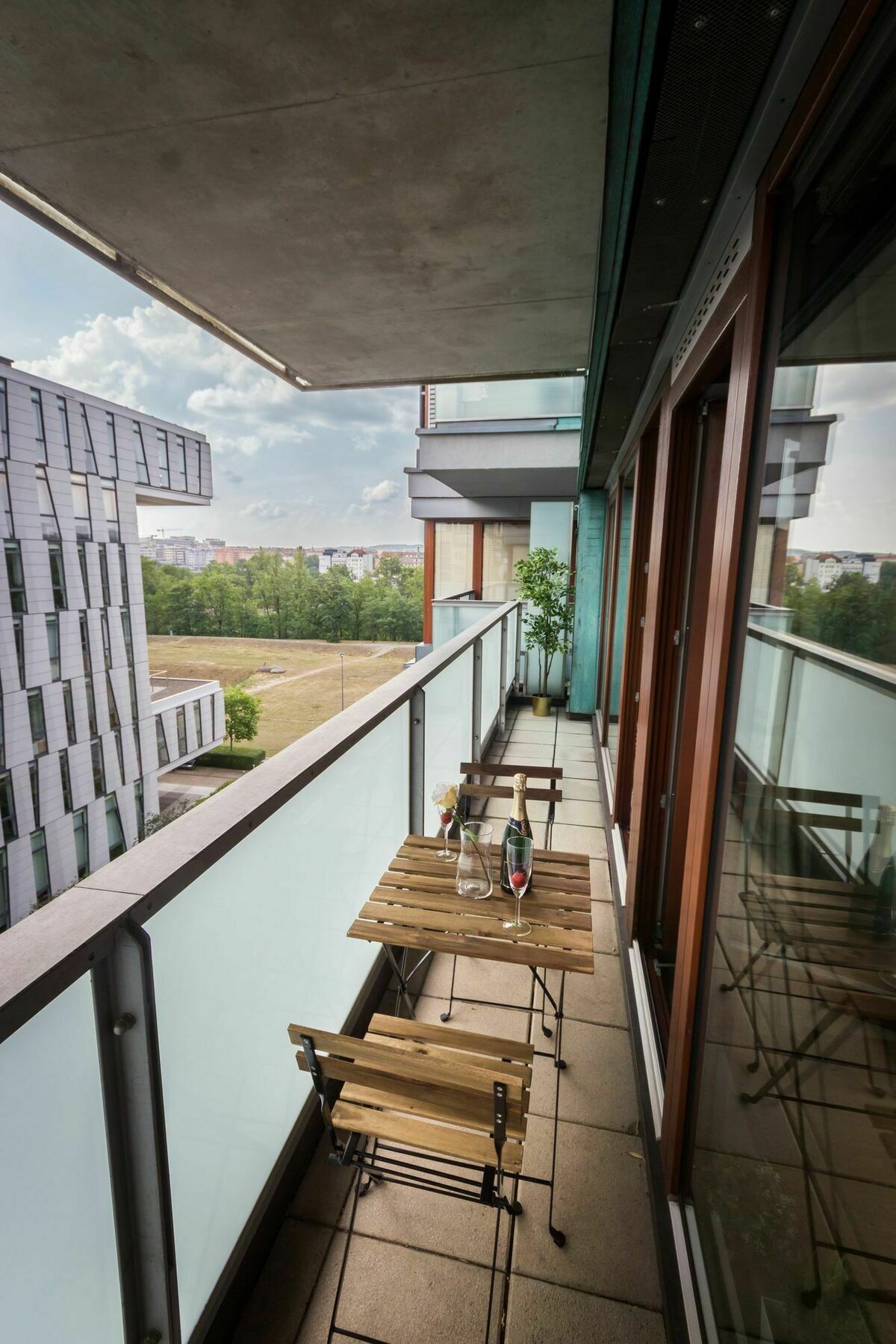 Luxury Apartment River Diamond Residence 布拉格 外观 照片